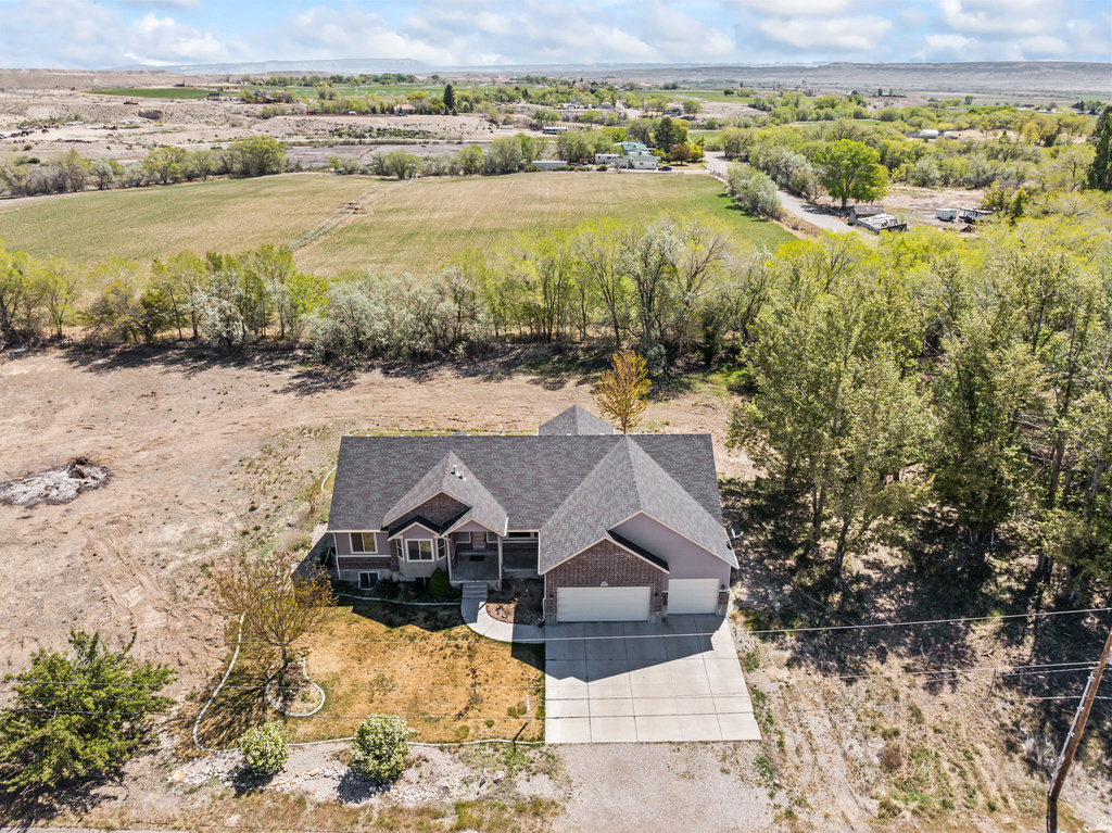 350 N 200 E Ferron, UT 84523