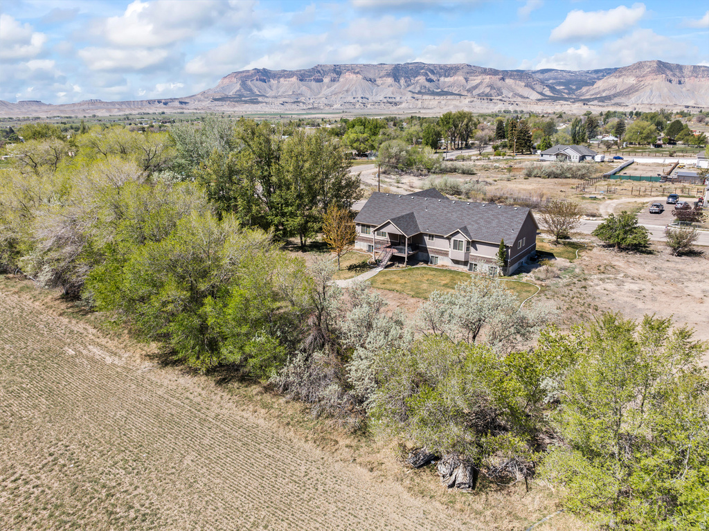 350 N 200 E Ferron, UT 84523