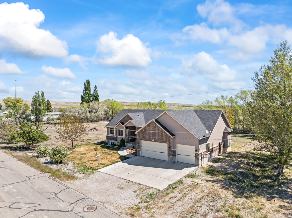 350 N 200 E Ferron, UT 84523