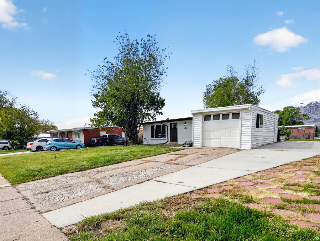 692 E 1000 N Ogden, UT 84404