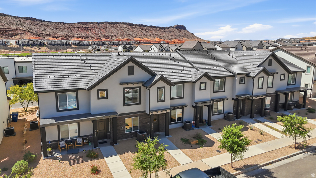 3327 E ELKHORN LN Washington, UT 84780