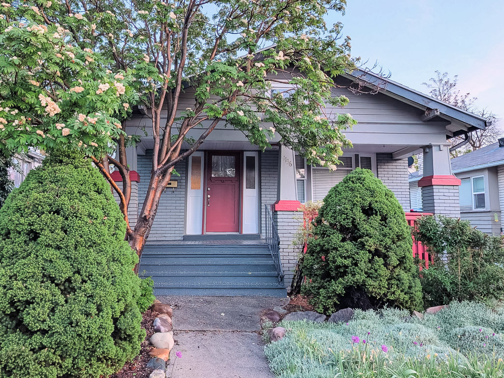 1136 E MILTON AVE Salt Lake City, UT 84105