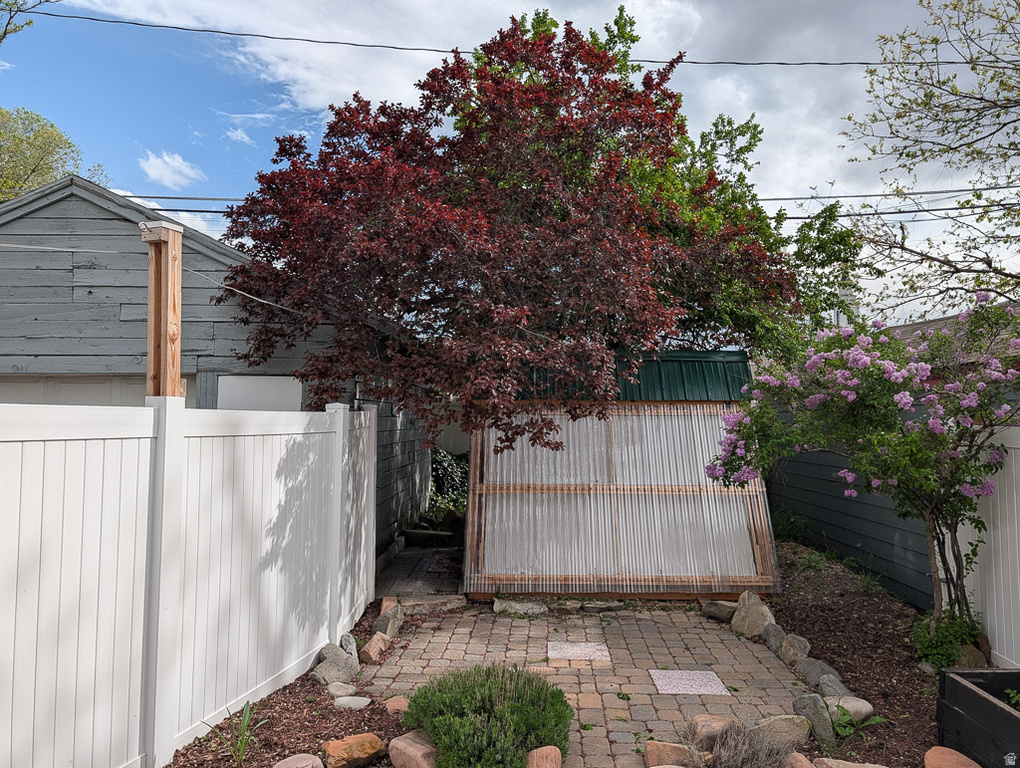 1136 E MILTON AVE Salt Lake City, UT 84105