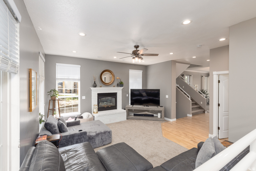 2573 E KAYS CREEK DR Layton, UT 84040