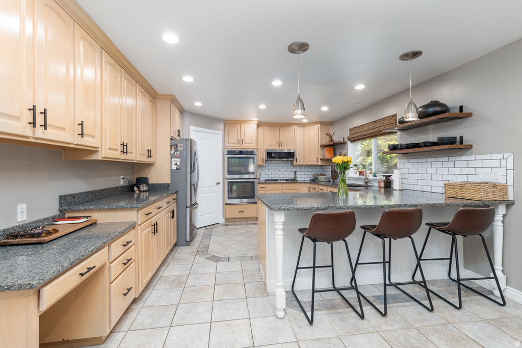 2573 E KAYS CREEK DR Layton, UT 84040