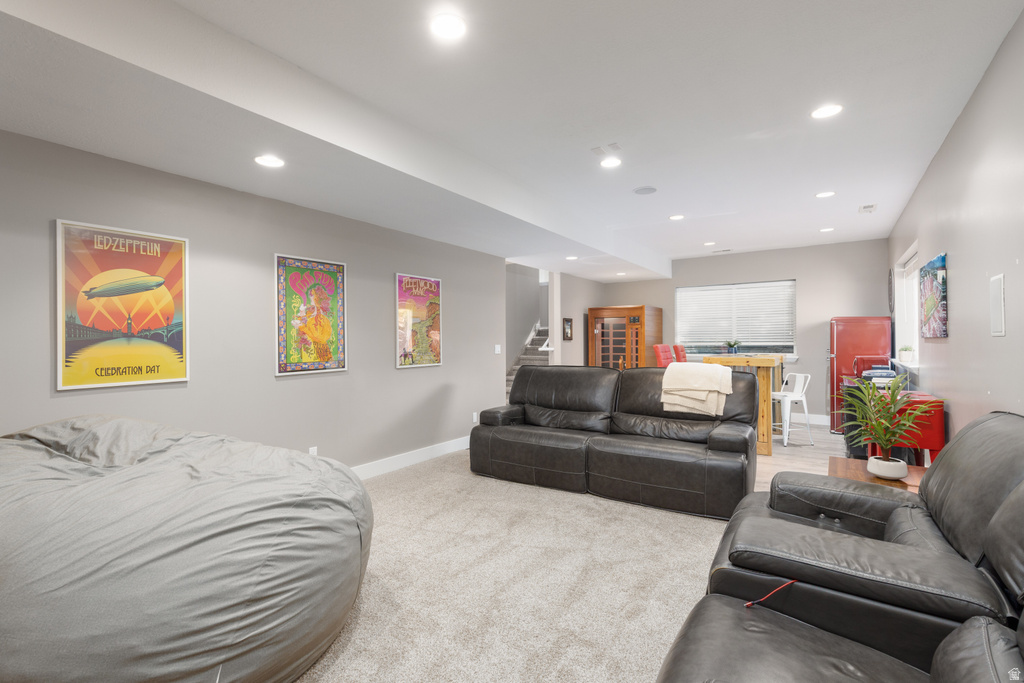 2573 E KAYS CREEK DR Layton, UT 84040