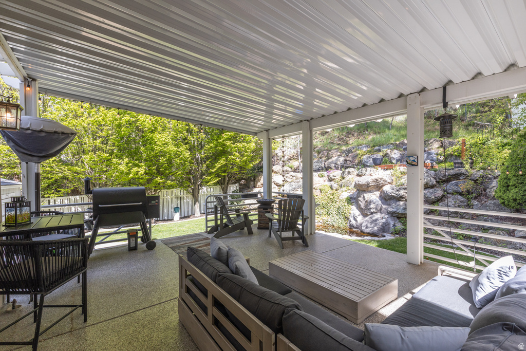 2573 E KAYS CREEK DR Layton, UT 84040