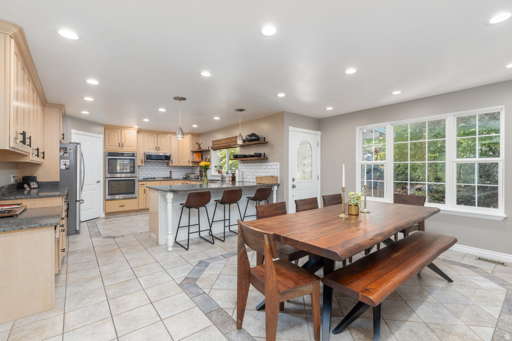 2573 E KAYS CREEK DR Layton, UT 84040
