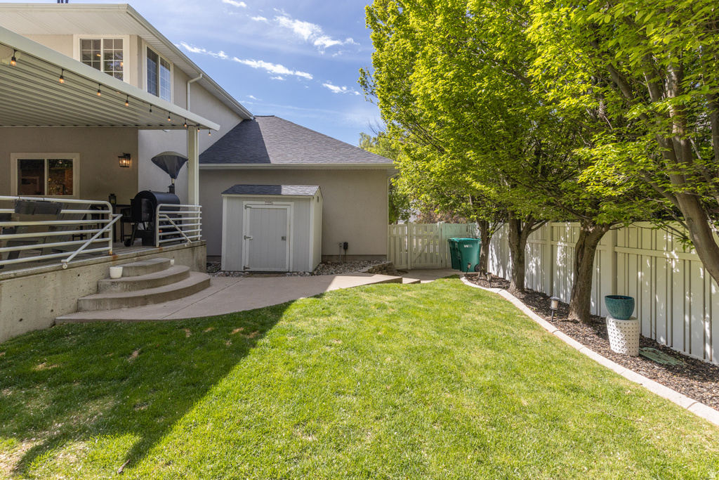 2573 E KAYS CREEK DR Layton, UT 84040