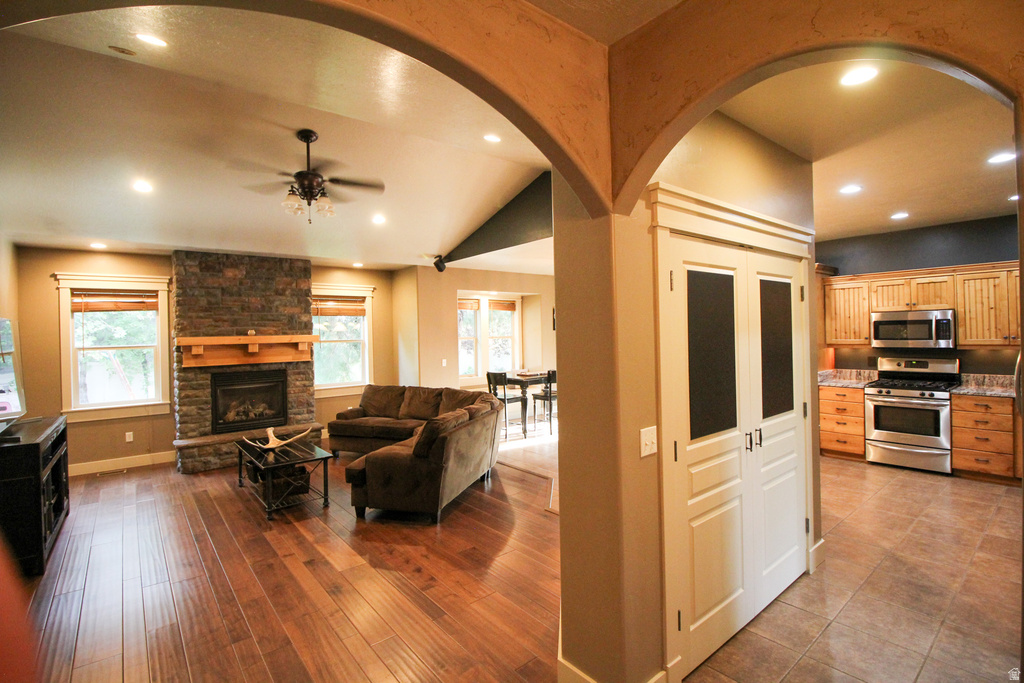 288 E 525 S Providence, UT 84332