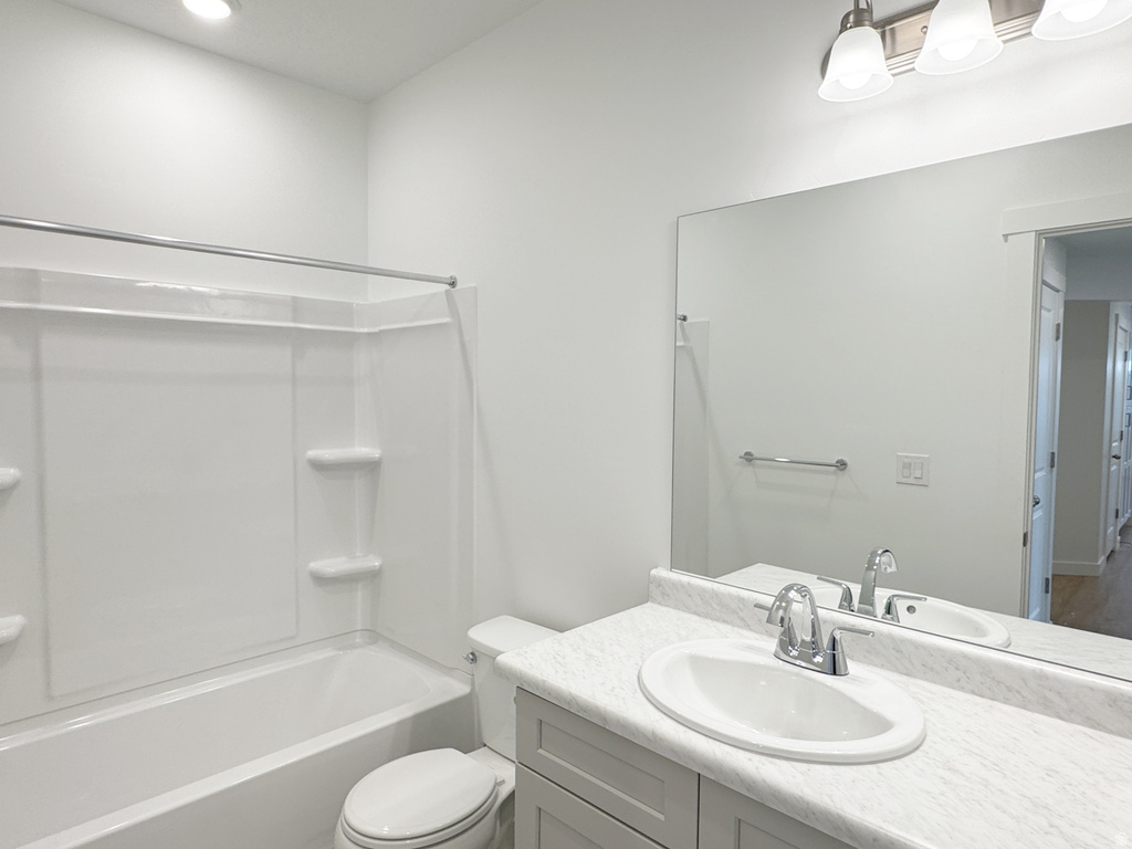 5249 W REVENTON DR #201 South Jordan, UT 84009