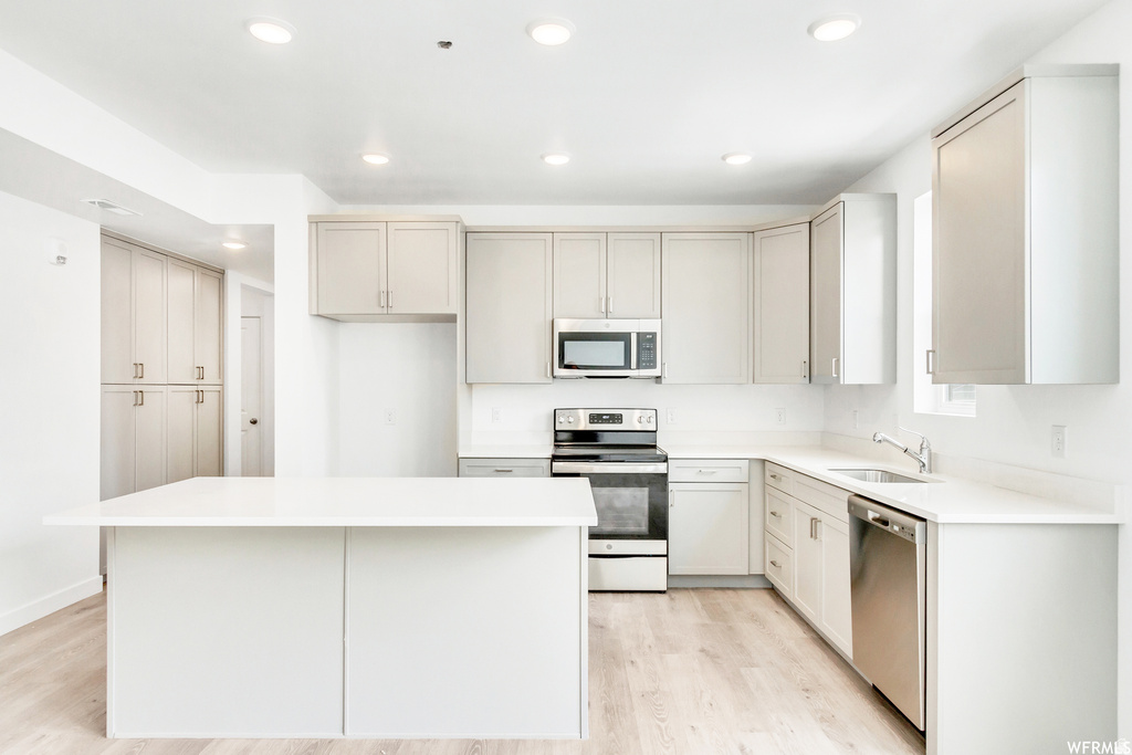 5249 W REVENTON DR #204 South Jordan, UT 84009