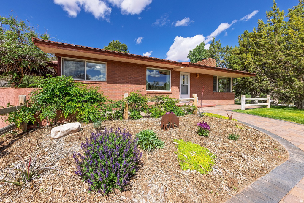2810 E NUEVO CT Moab, UT 84532