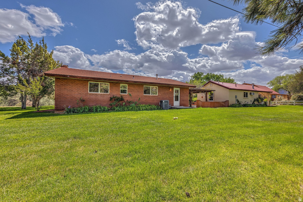 2810 E NUEVO CT Moab, UT 84532