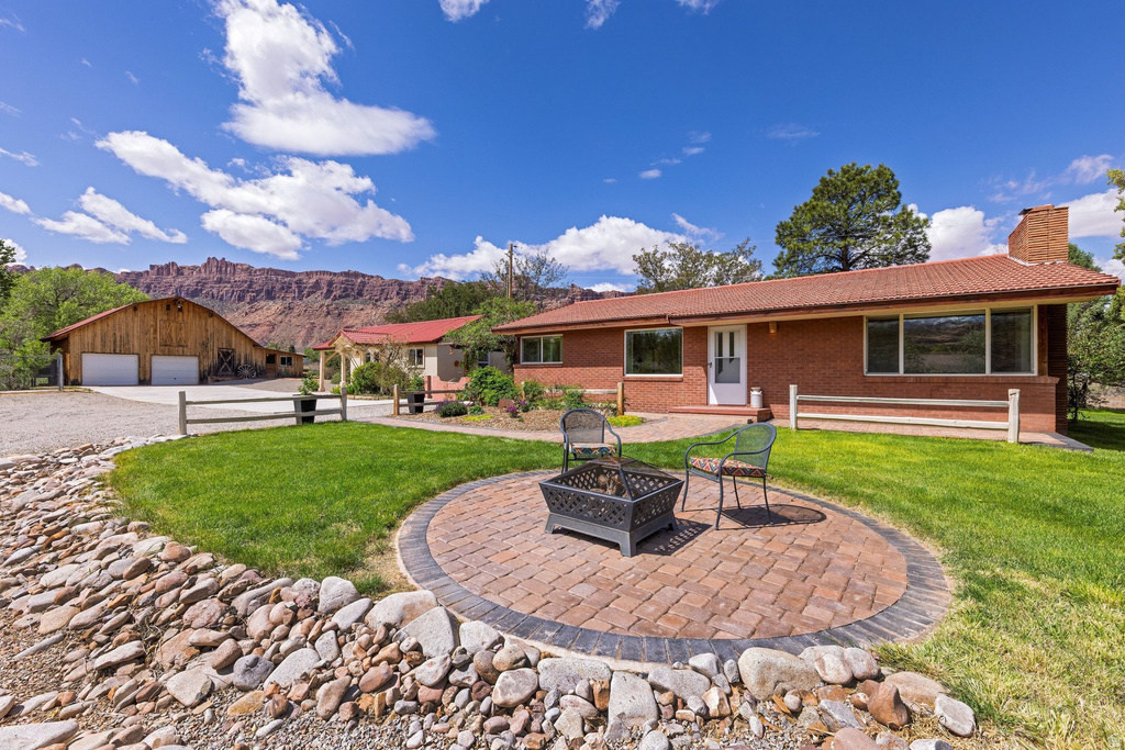 2810 E NUEVO CT Moab, UT 84532