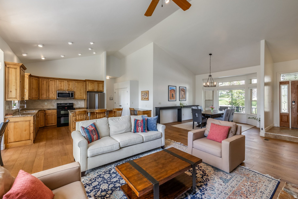 384 N TANNER LN Midway, UT 84049
