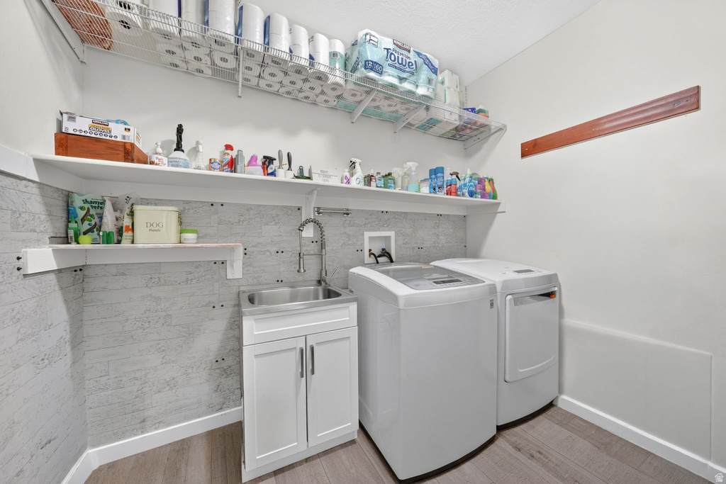 8528 S OTTER CREEK DR West Jordan, UT 84081