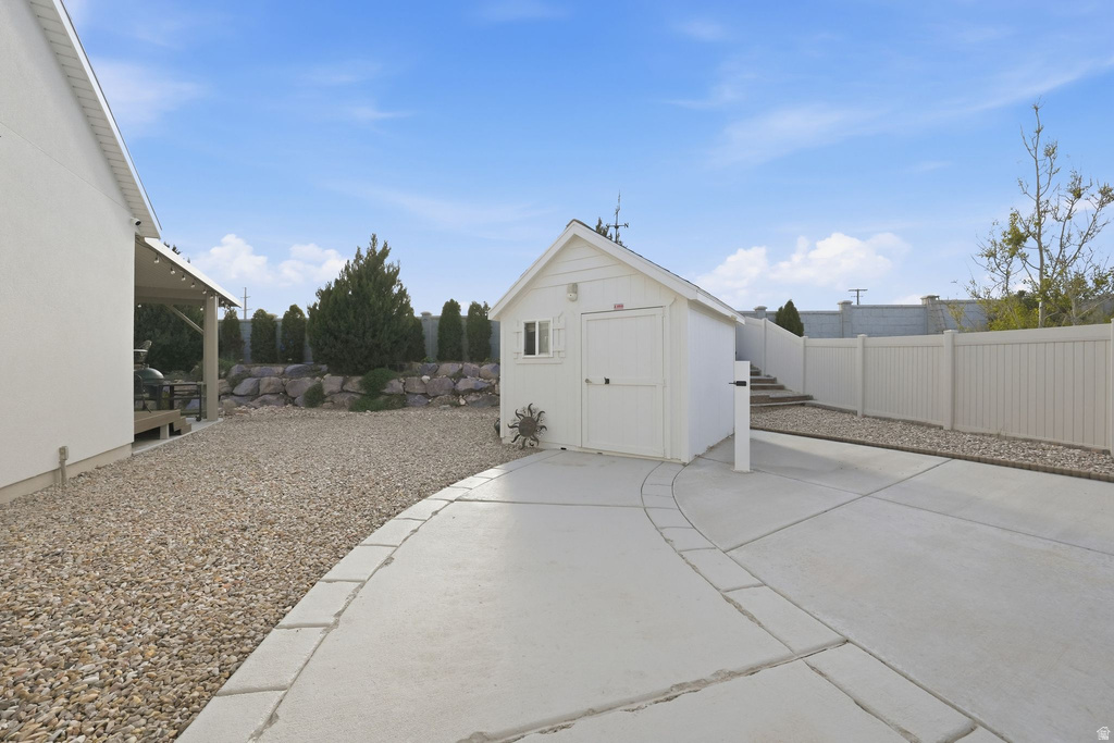 8528 S OTTER CREEK DR West Jordan, UT 84081