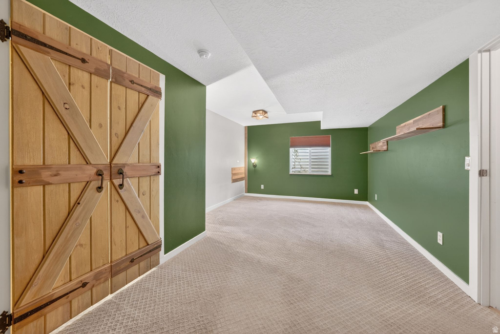 8528 S OTTER CREEK DR West Jordan, UT 84081