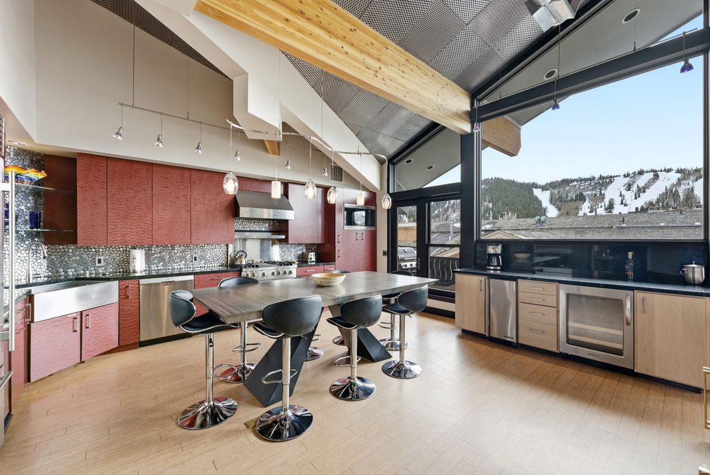 7620 ROYAL ST #402 Deer Valley, UT 84060