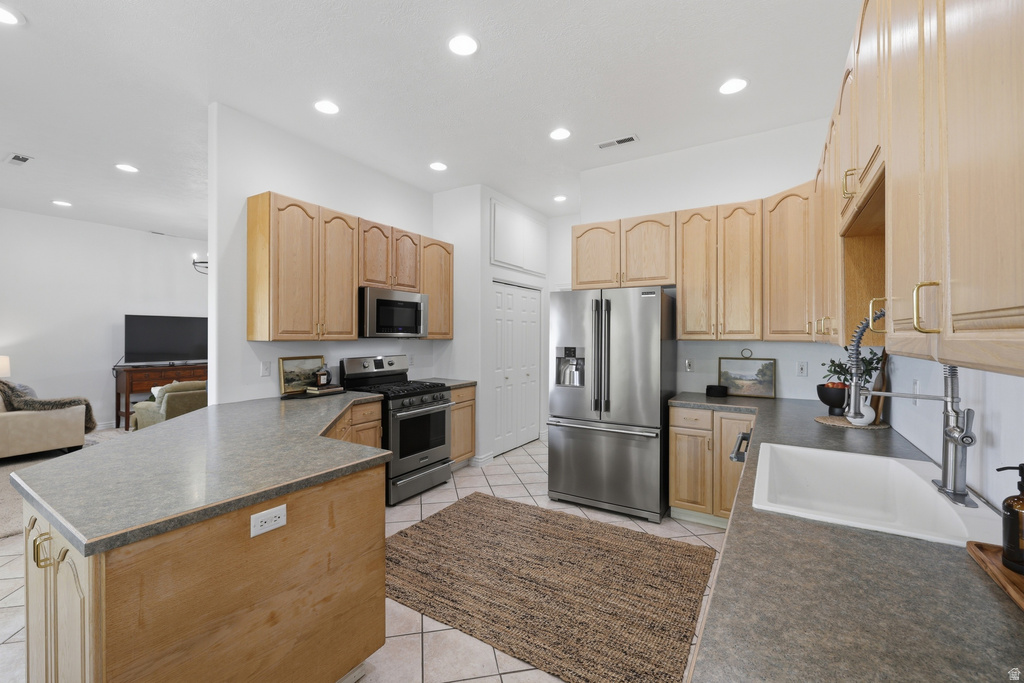 3066 S KINGS COURT LN Washington, UT 84780