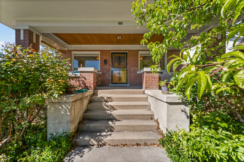 803 E COATSVILLE AVE Salt Lake City, UT 84105