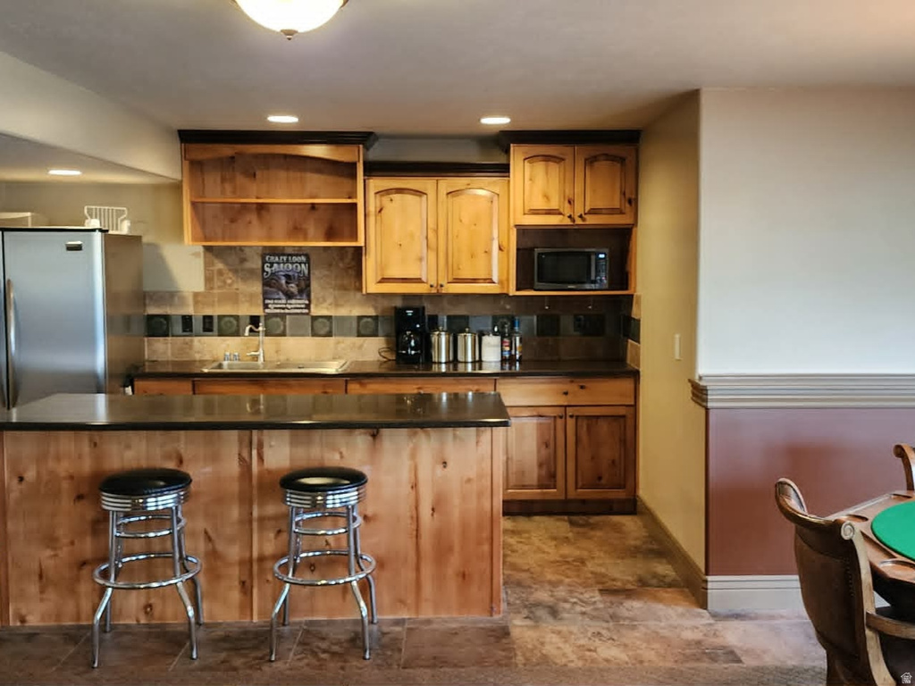 2596 W 2450 N Farr West, UT 84404