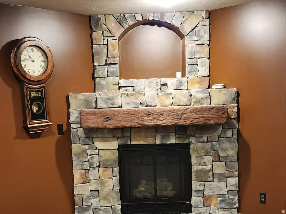 2596 W 2450 N Farr West, UT 84404
