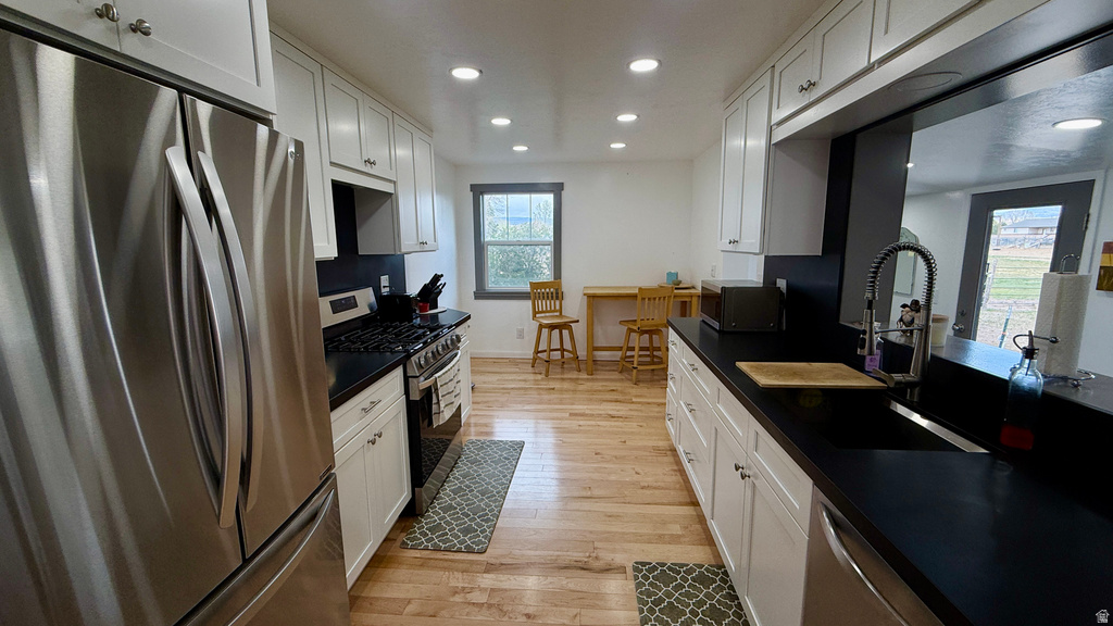 296 W 300 S Loa, UT 84747