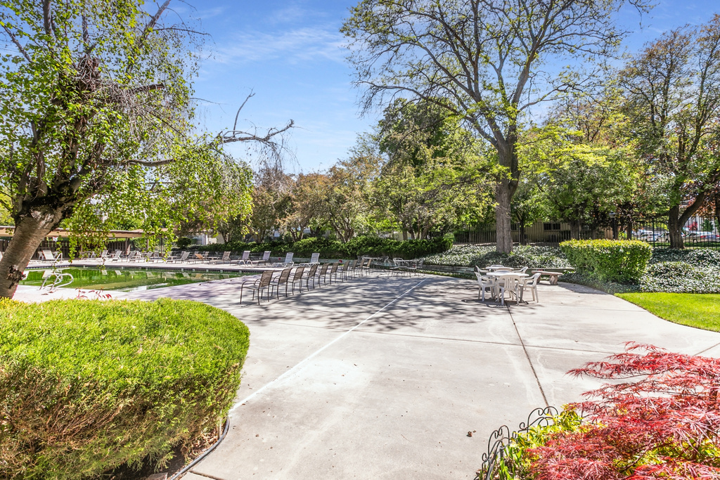 1158 E 2700 S #I66 Salt Lake City, UT 84106