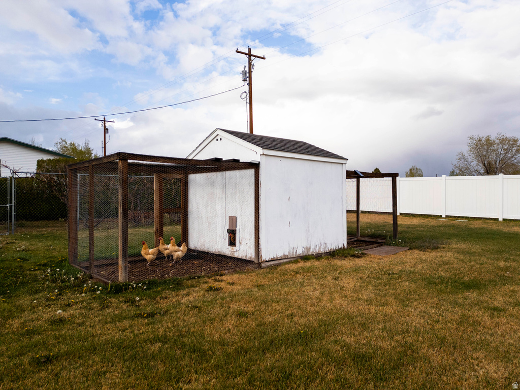 3870 N 15800 W Altamont, UT 84001