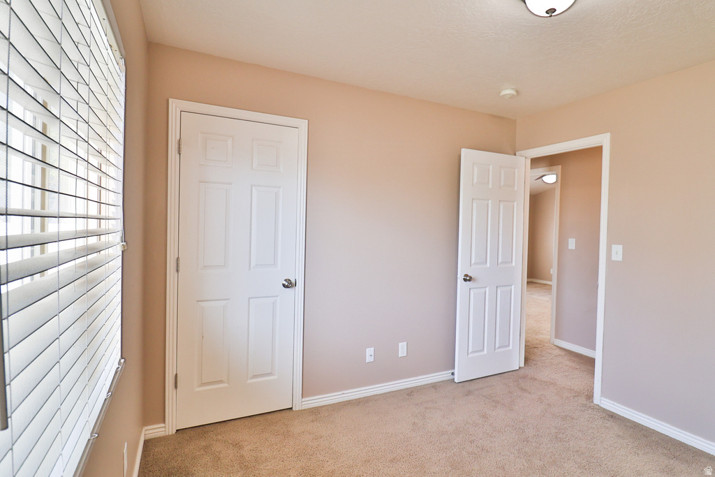 6723 W OAK FARMS DR West Jordan, UT 84081