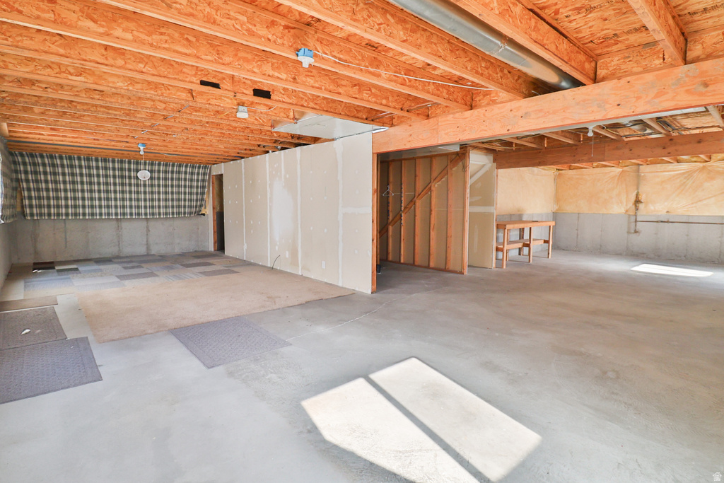 6723 W OAK FARMS DR West Jordan, UT 84081