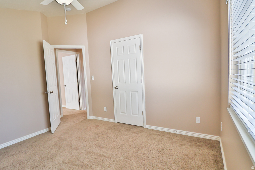 6723 W OAK FARMS DR West Jordan, UT 84081