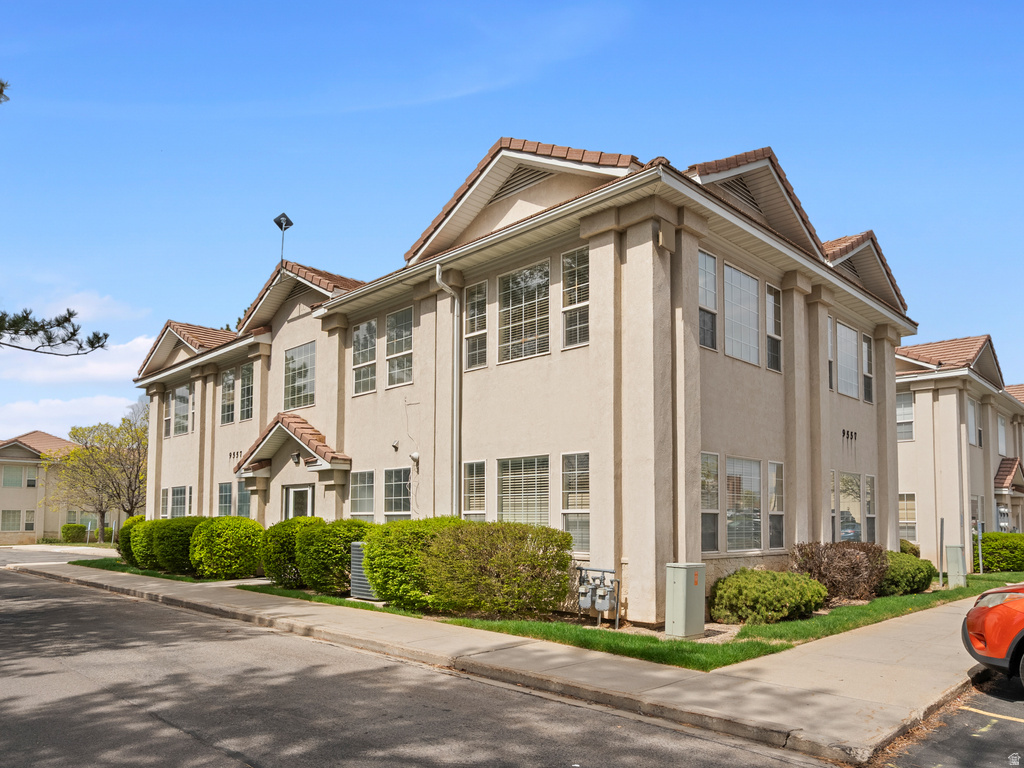 9557 S 700 E #21, Sandy, UT 84070