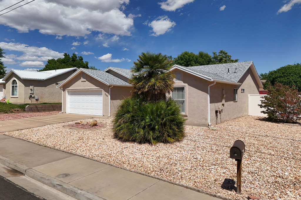204 N 2000 E St George, UT 84790