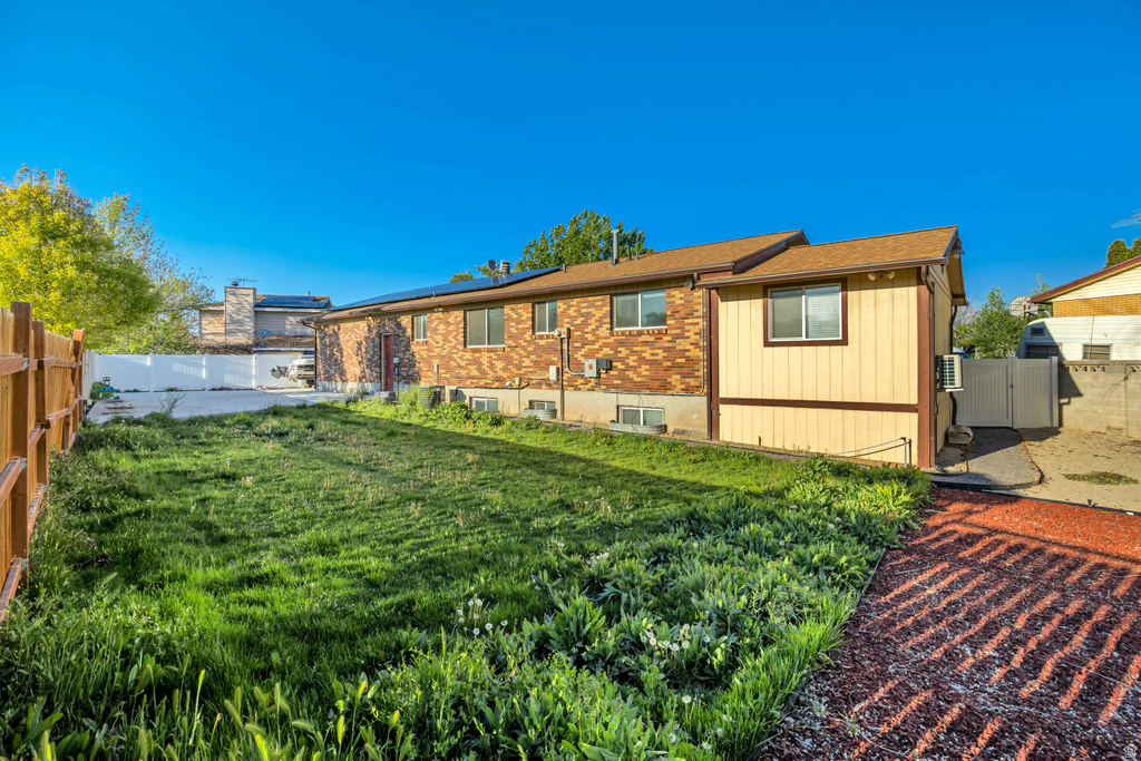 1875 W RICHLAND CIR West Jordan, UT 84084