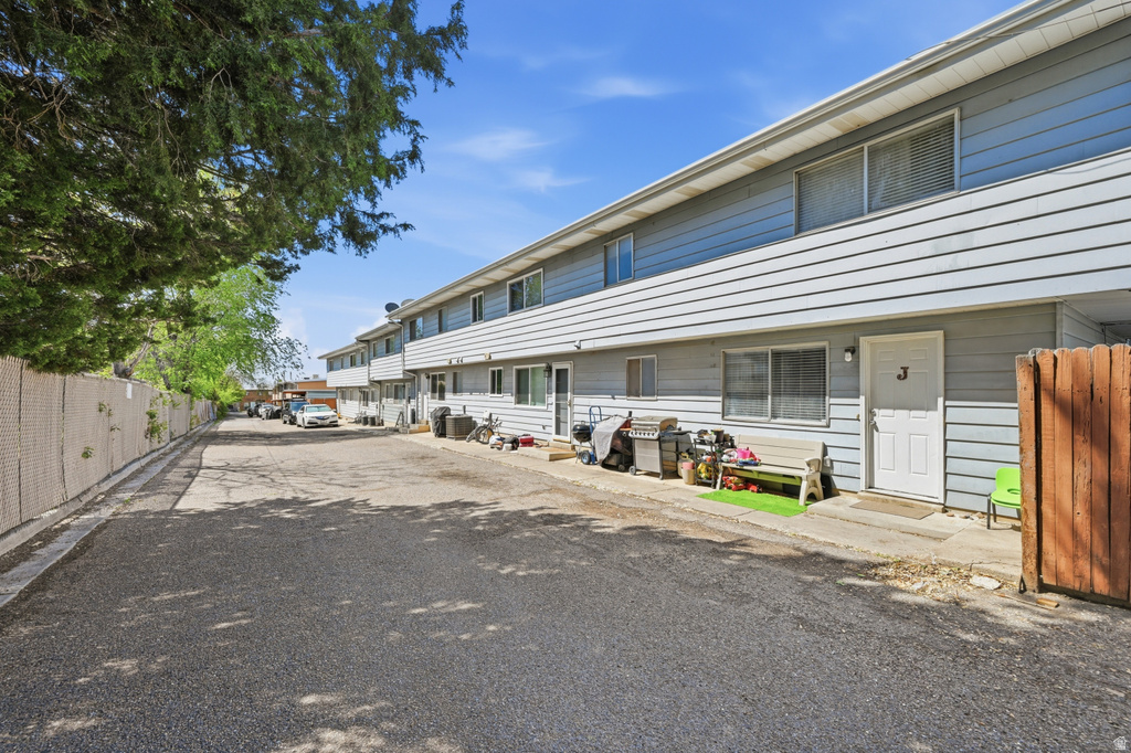 1088 NAYON DR #J Layton, UT 84040