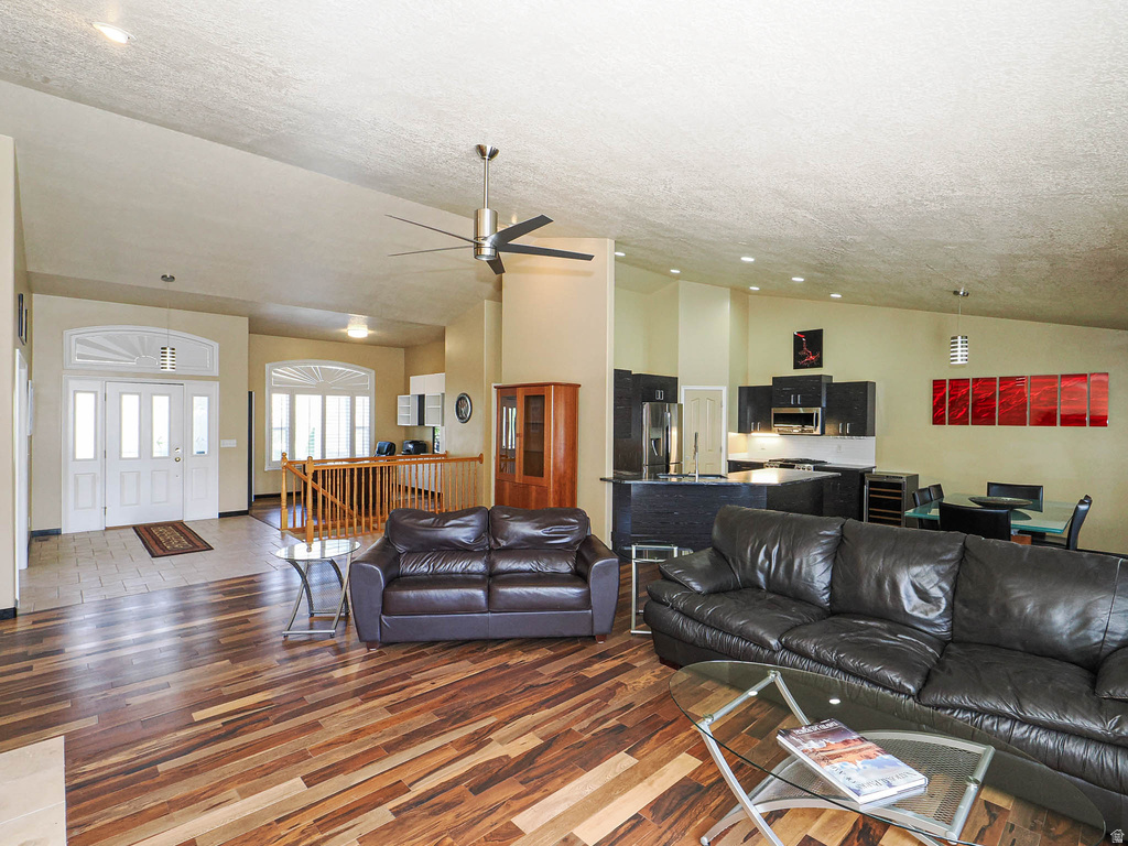 6289 S RIVER BLUFFS RD Murray, UT 84123