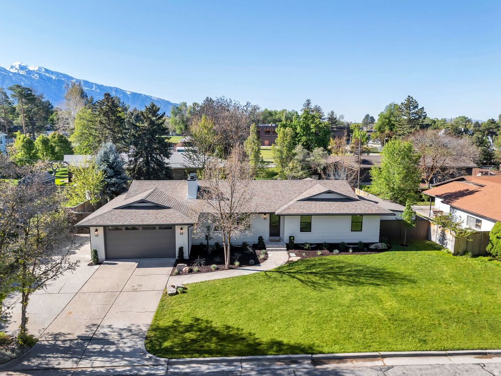 2050 E WILDWOOD DR Holladay, UT 84121