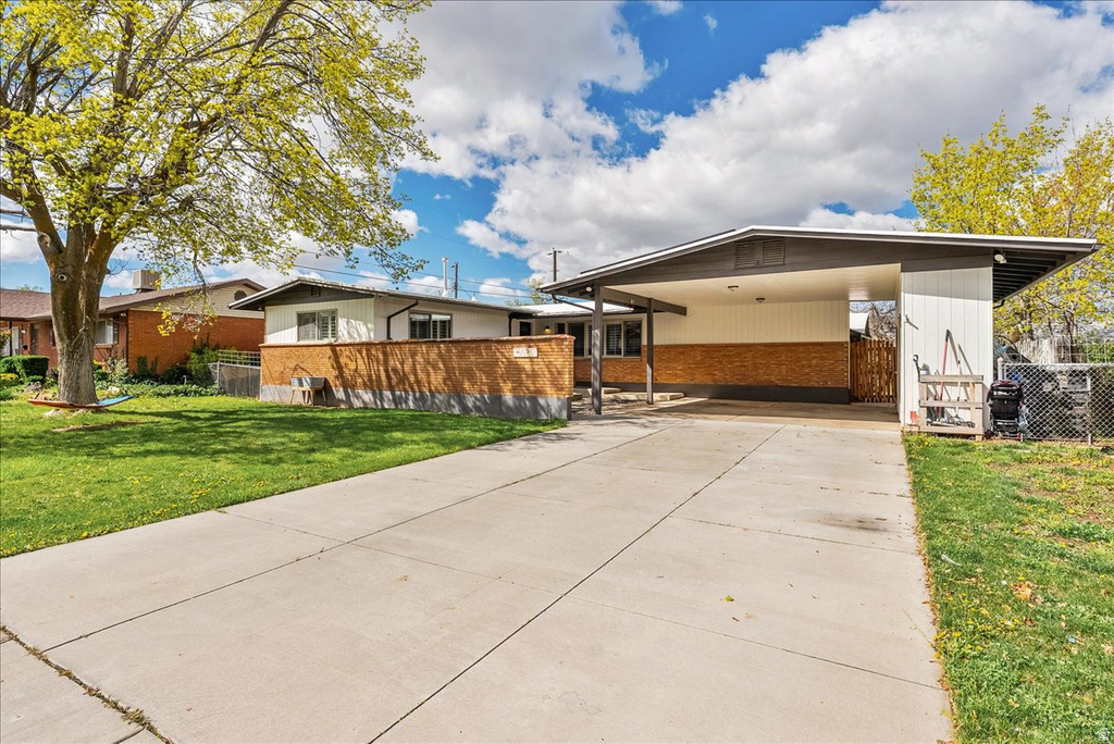 6075 S 2125 W Roy, UT 84067