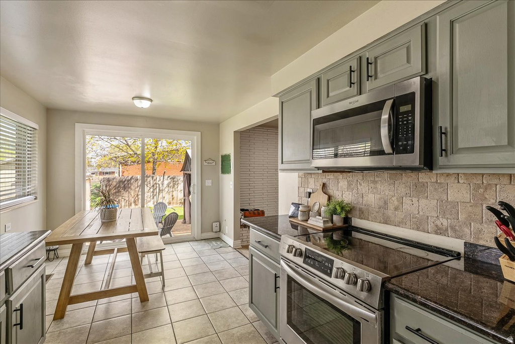 6075 S 2125 W Roy, UT 84067