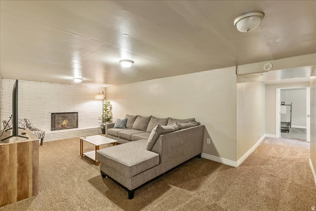6075 S 2125 W Roy, UT 84067