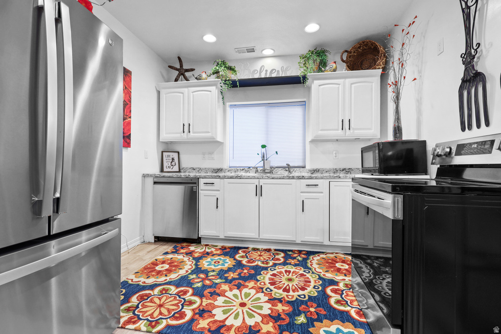 1909 CAMERON DR West Haven, UT 84401