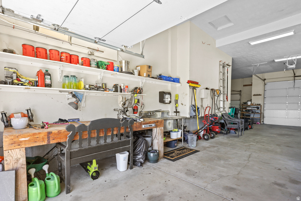 1909 CAMERON DR West Haven, UT 84401