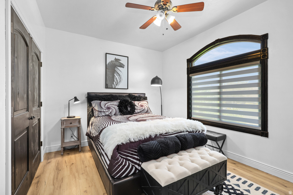 1909 CAMERON DR West Haven, UT 84401