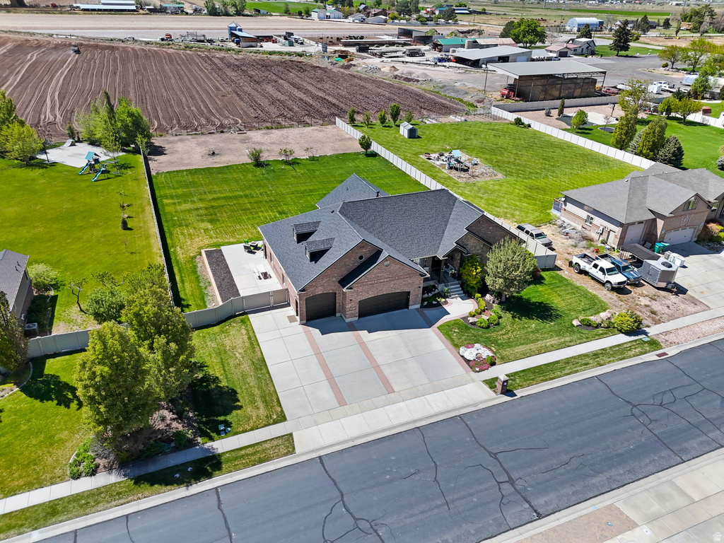 1909 CAMERON DR West Haven, UT 84401