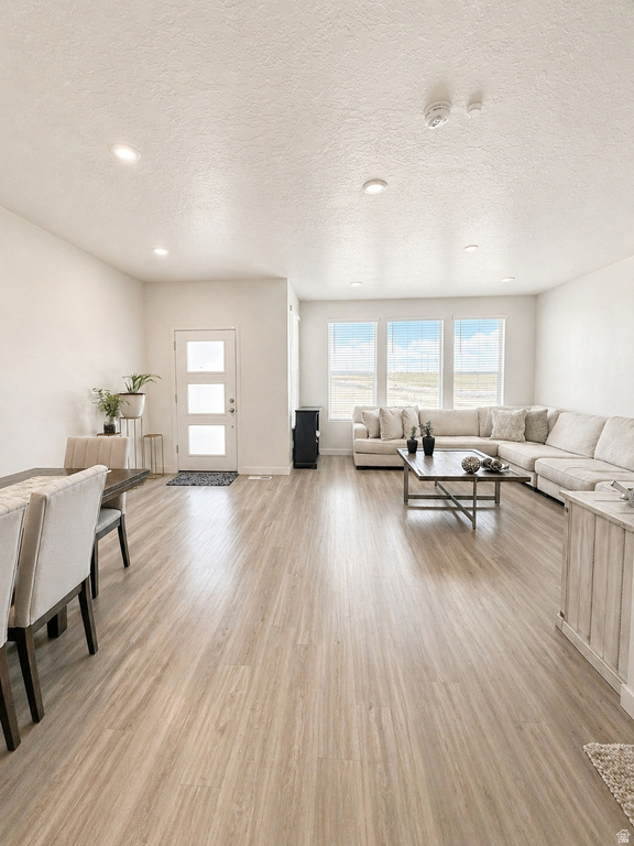 7403 S OLIVINE RIVER LN West Jordan, UT 84081