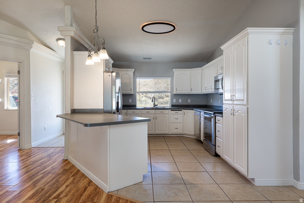 624 S HILLSIDE DR Kanab, UT 84741