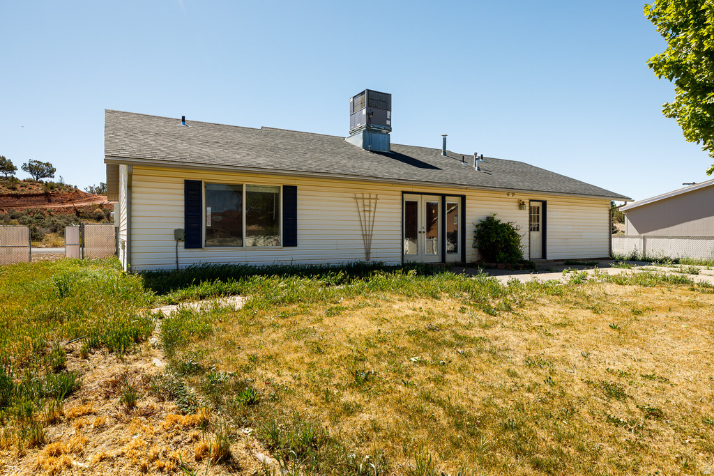 624 S HILLSIDE DR Kanab, UT 84741
